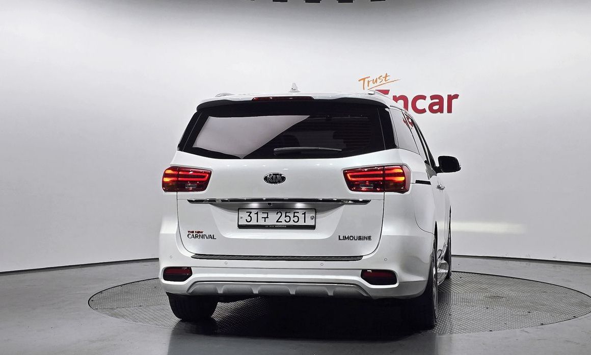 Kia Canival 2019