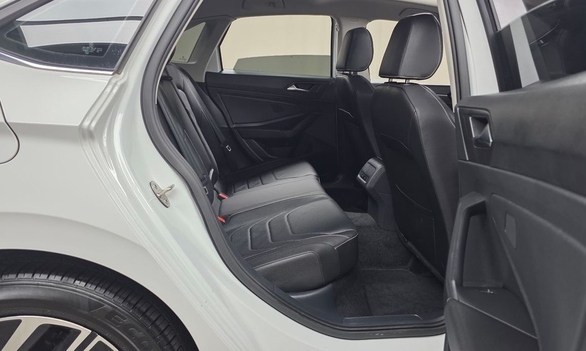 Volkswagen Jetta 2023