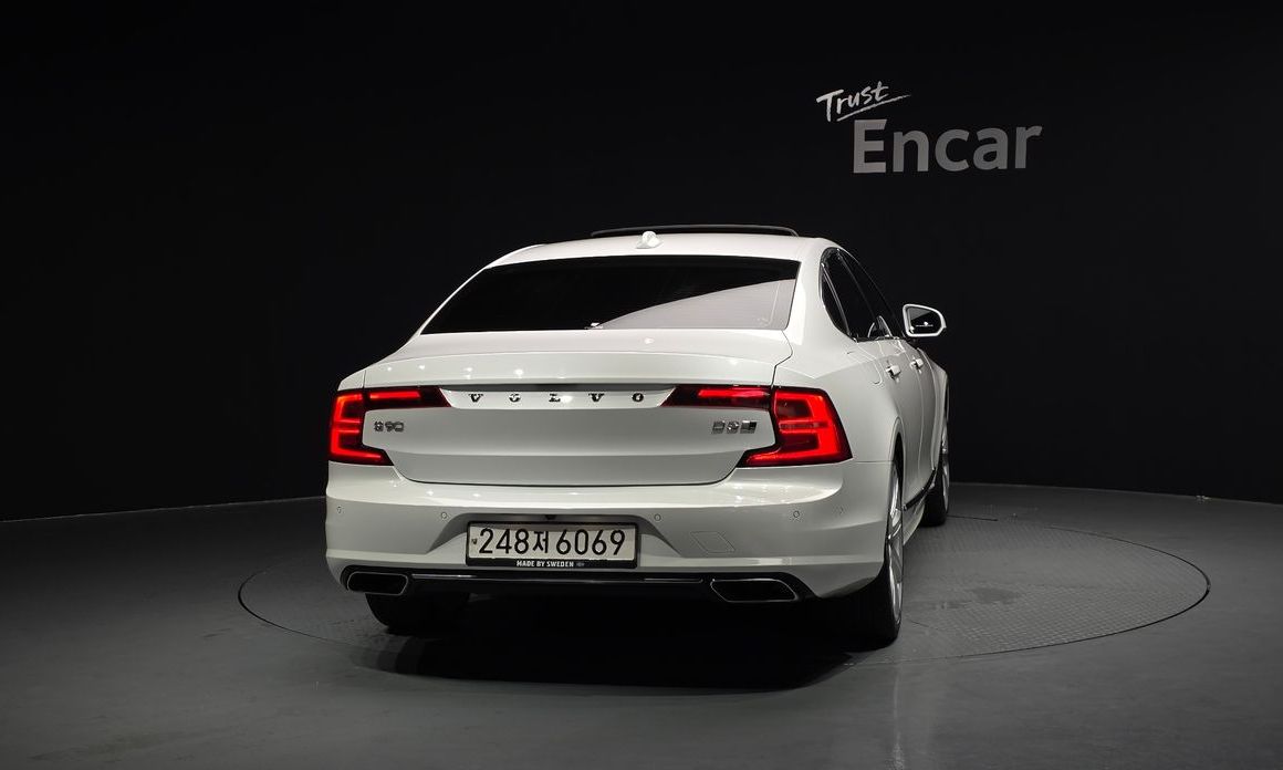Volvo S90 2019