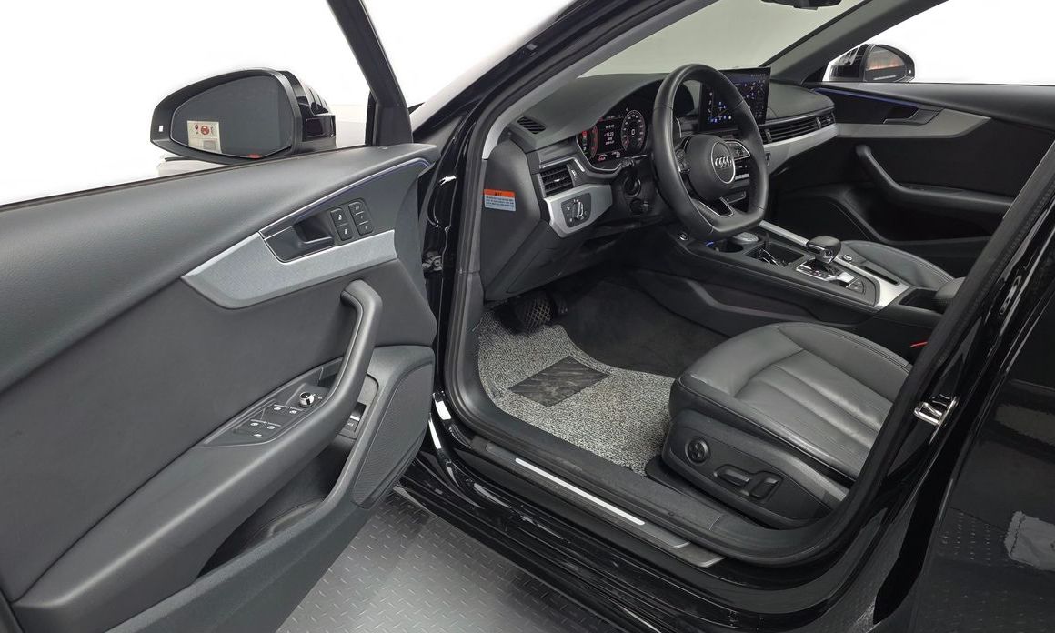 Audi A4 2023