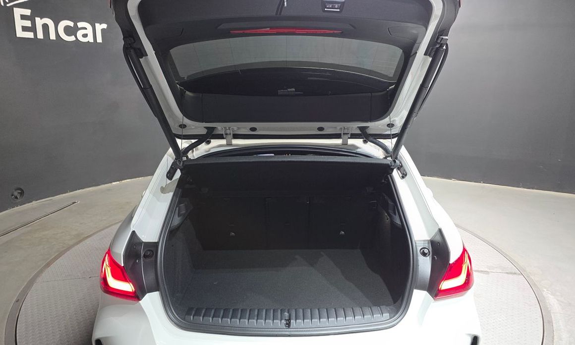 BMW 1-Series 2023