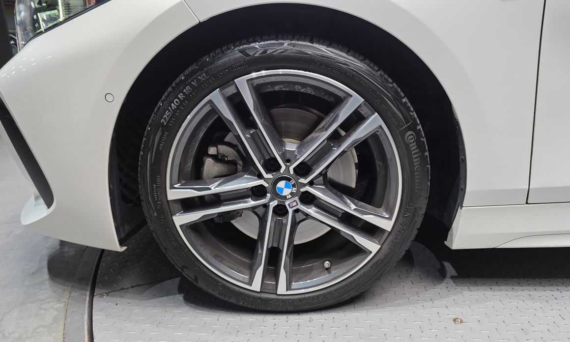 BMW 1-Series 2023