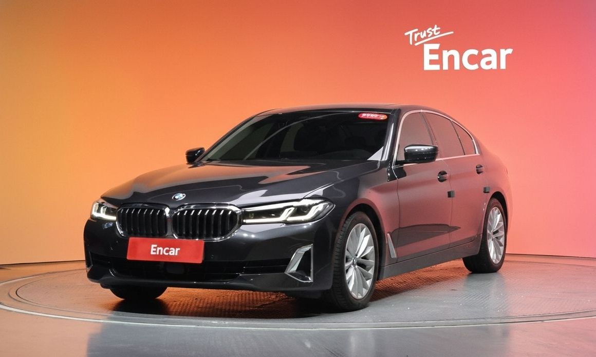 BMW 5-Series 2023