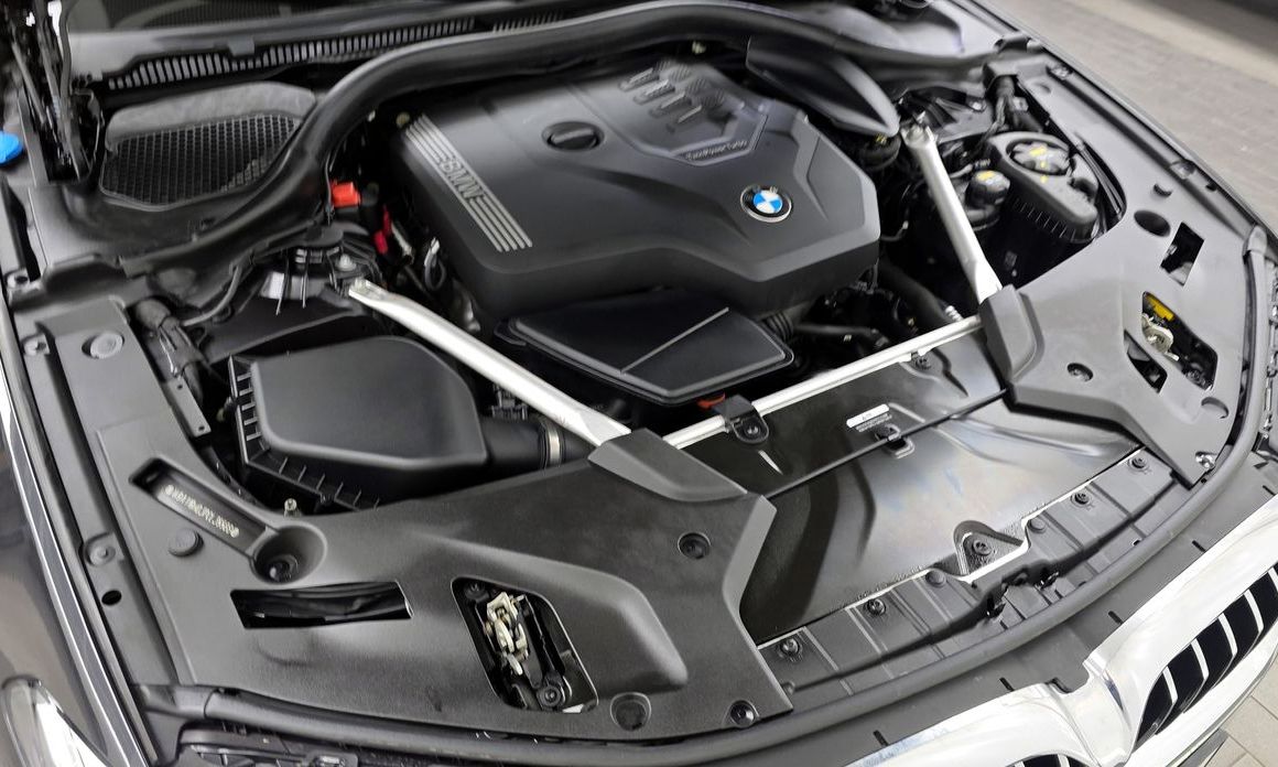 BMW 5-Series 2023