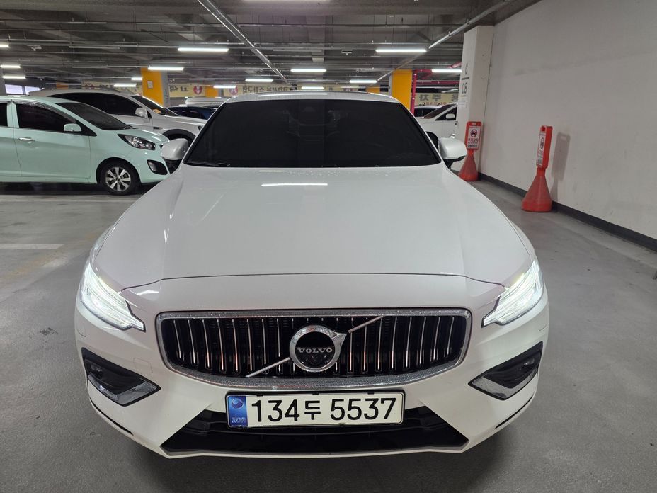 Volvo S60 2021