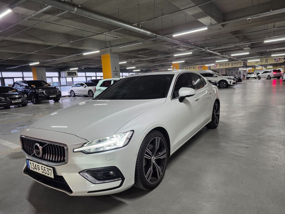 Volvo S60 2021