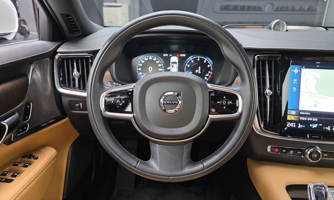 Volvo S90 2021