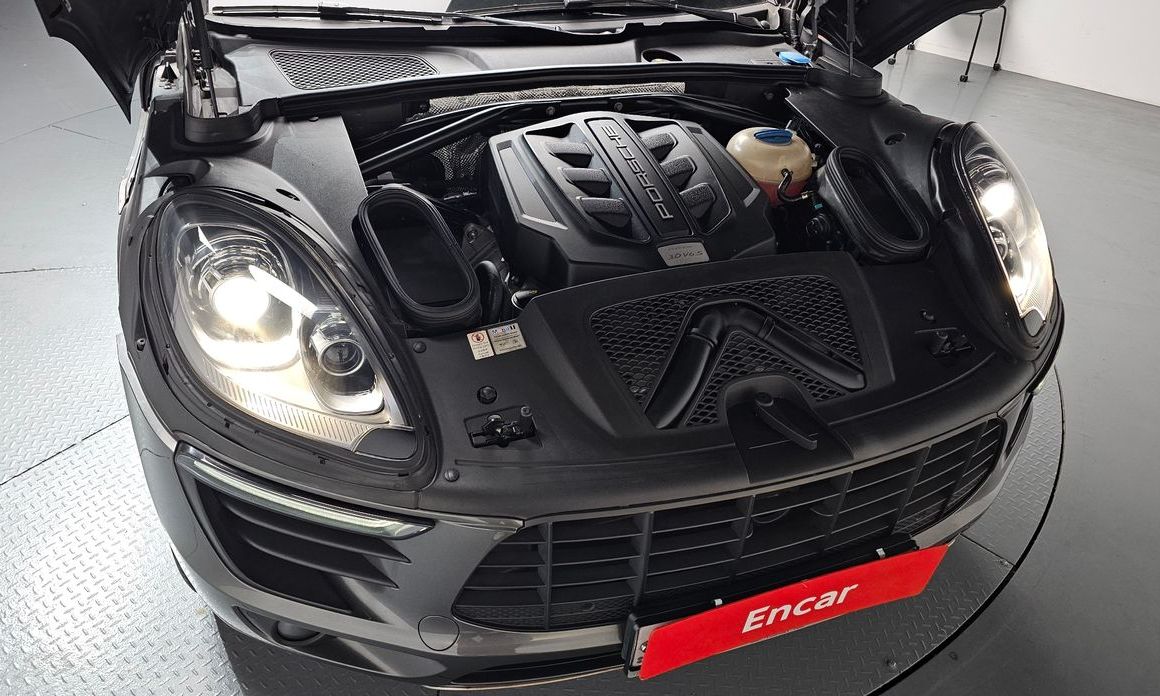 Porsche Macan 2014