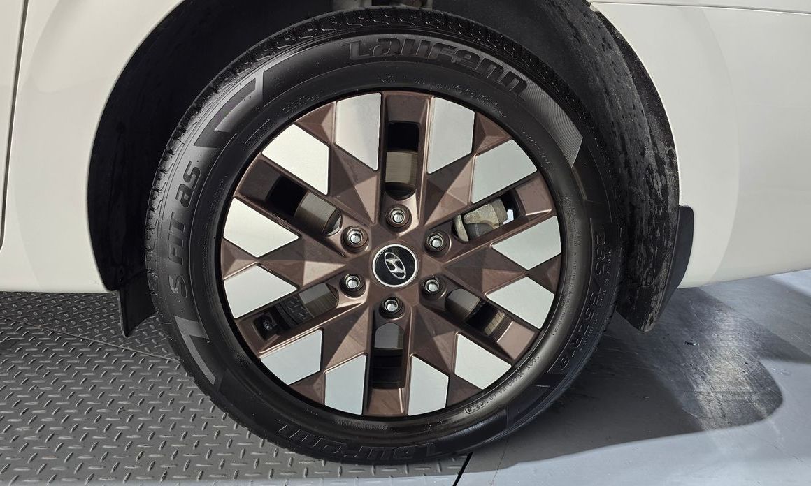 Hyundai Staria 2023