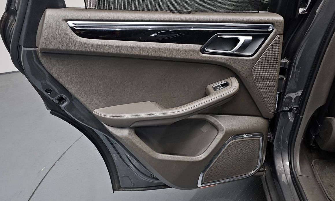 Porsche Macan 2014