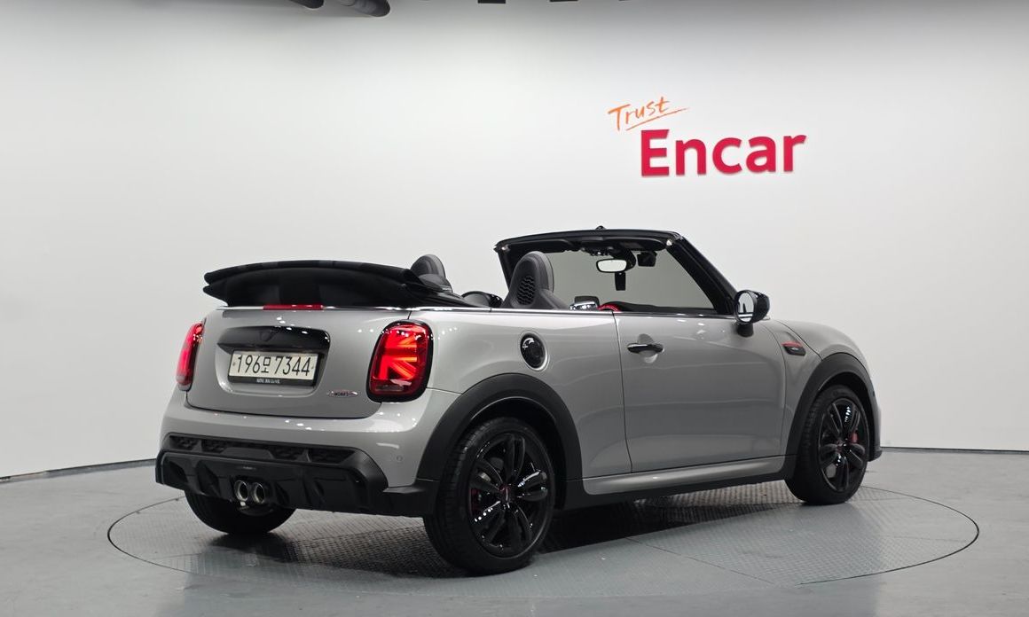Mini Cooper Convertible 2024