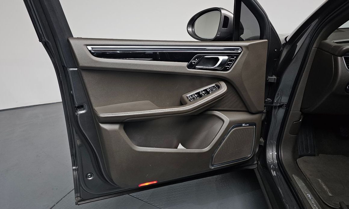 Porsche Macan 2014