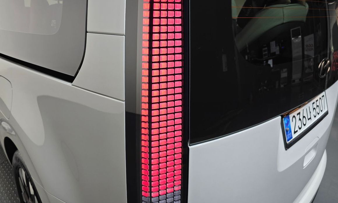 Hyundai Staria 2023