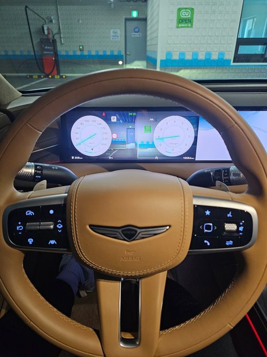 Genesis G80 2025