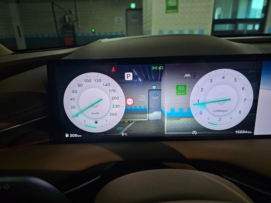 Genesis G80 2025