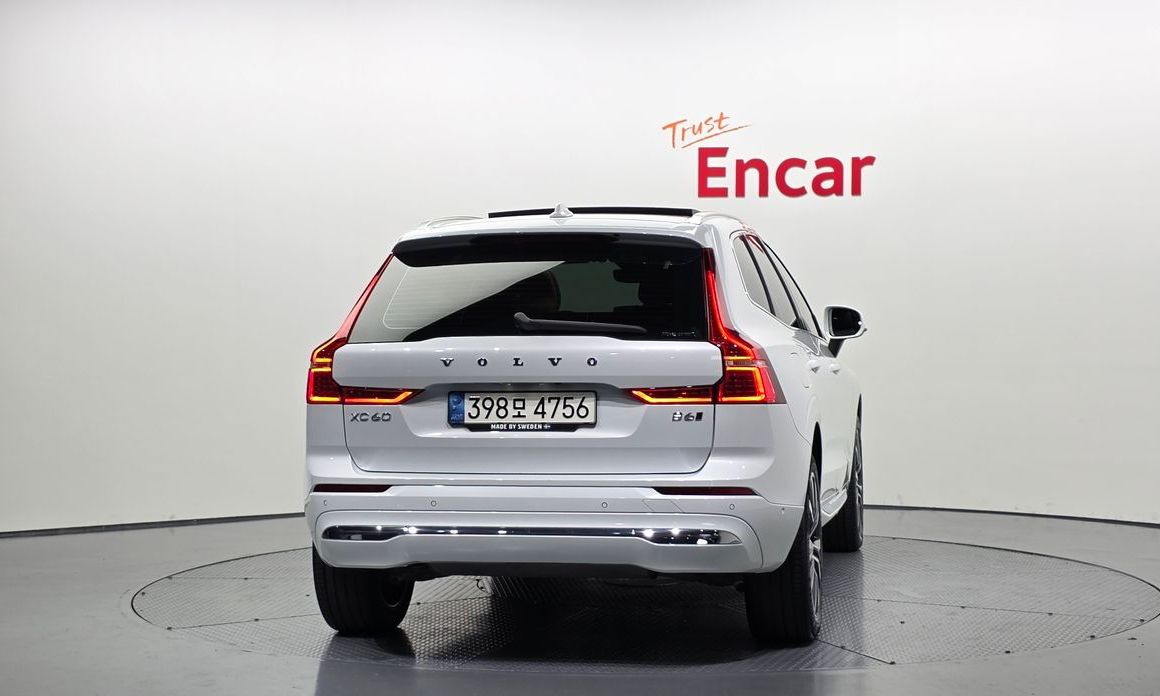 Volvo XC60 2022