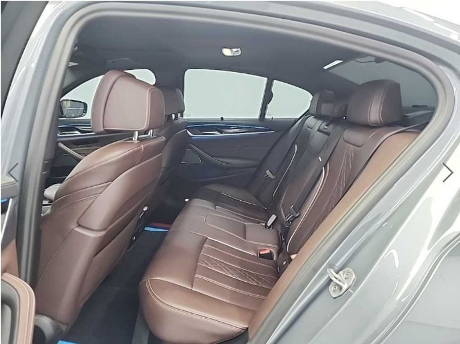 BMW 5-Series 2023