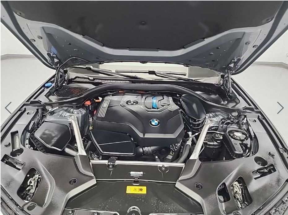 BMW 5-Series 2023