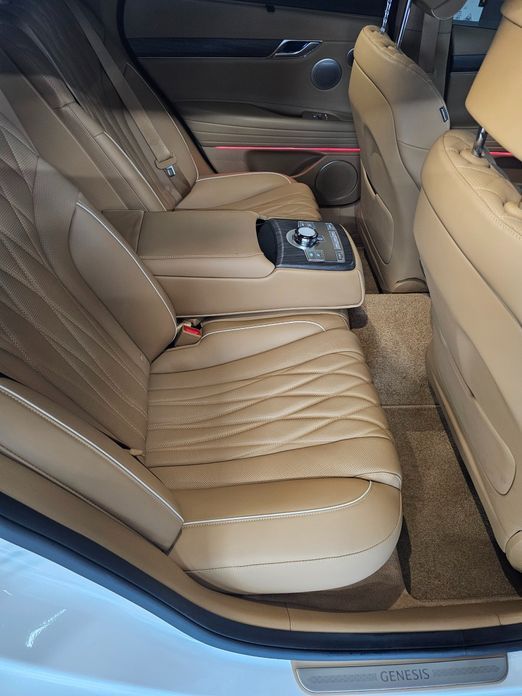 Genesis G80 2025