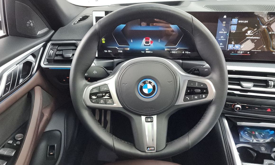 BMW i4 2023