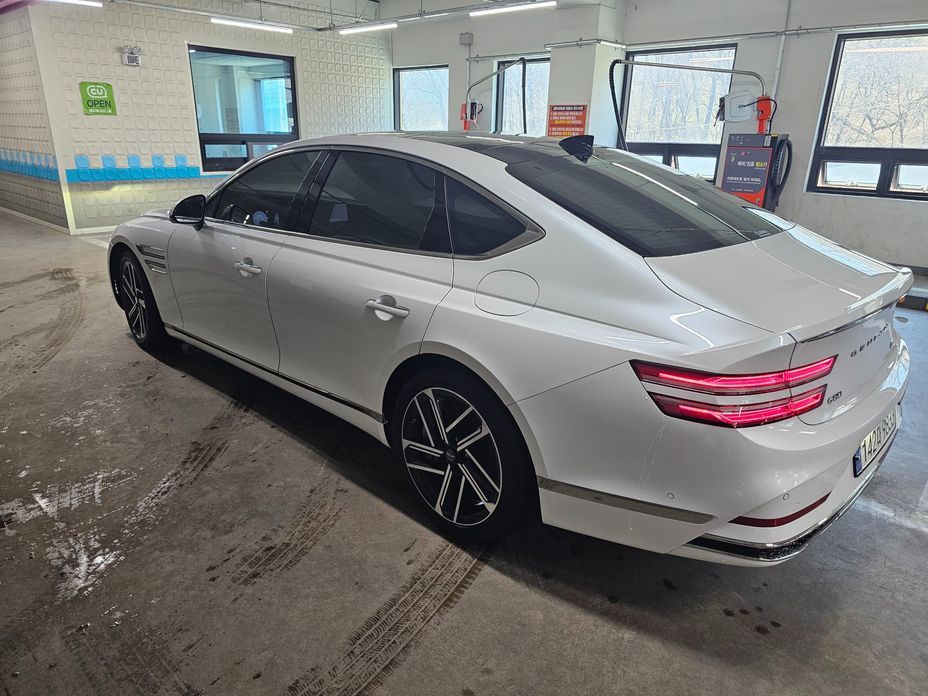 Genesis G80 2025