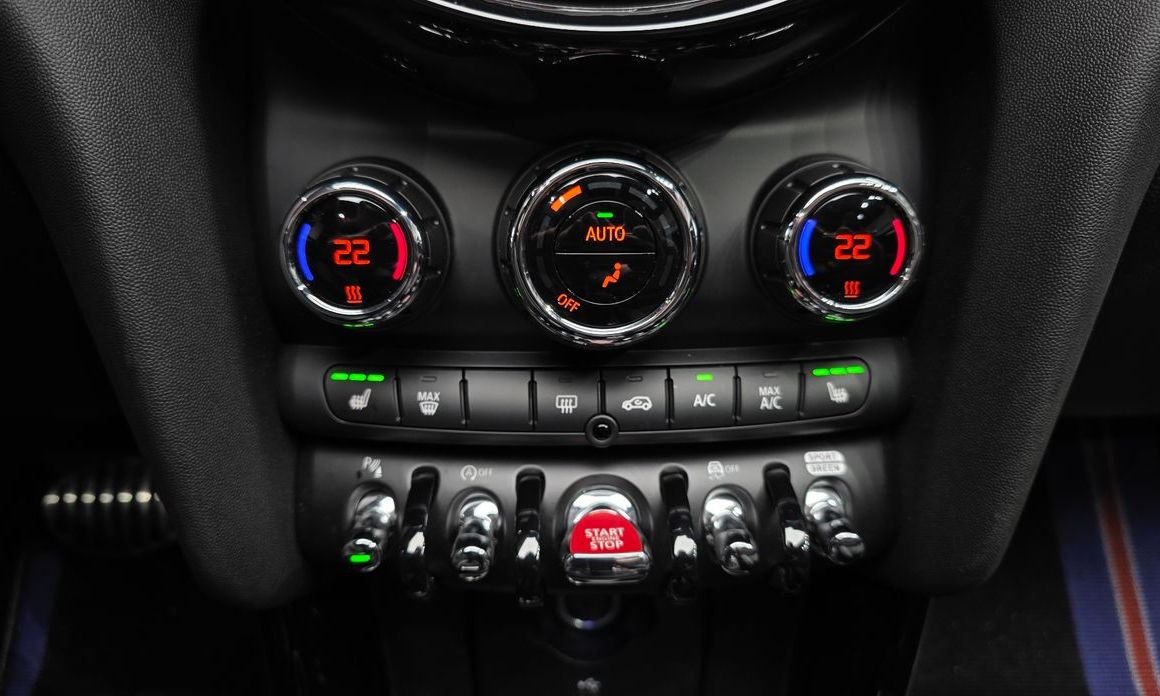 Mini Cooper Convertible 2024