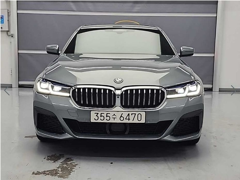 BMW 5-Series 2023