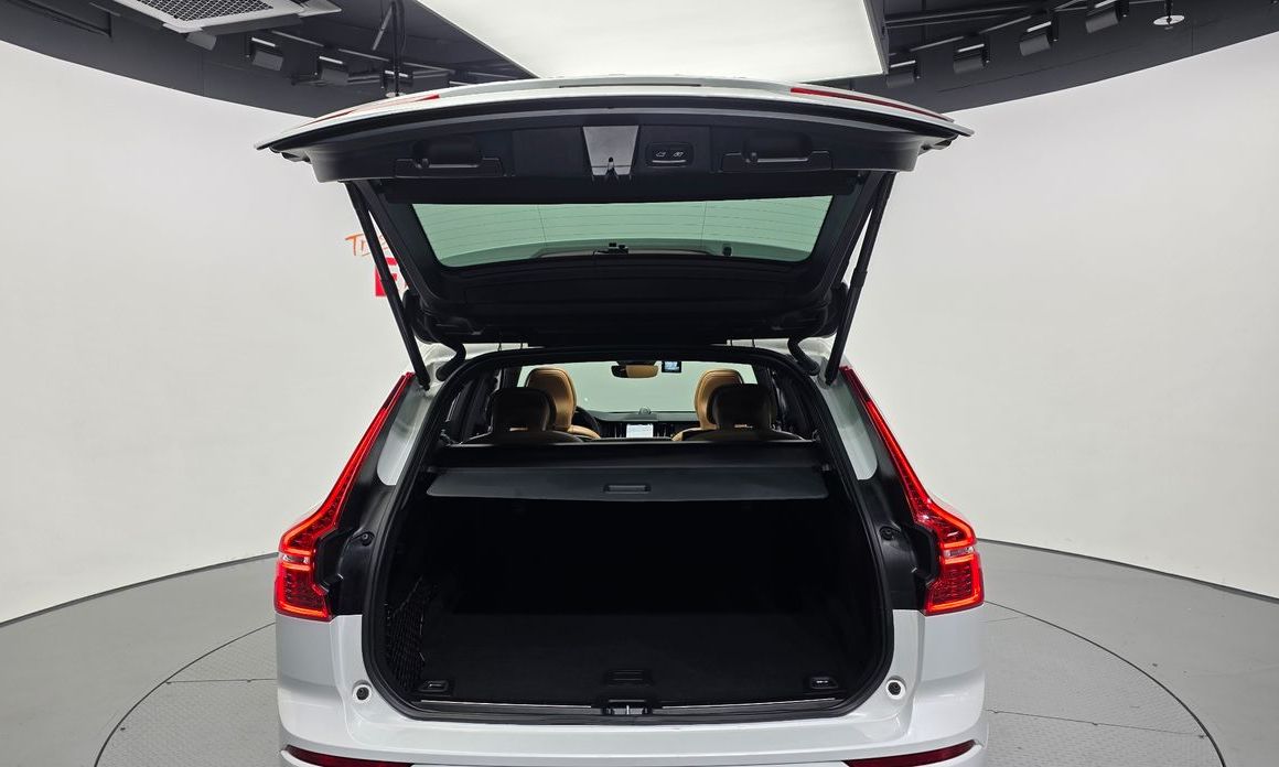 Volvo XC60 2022