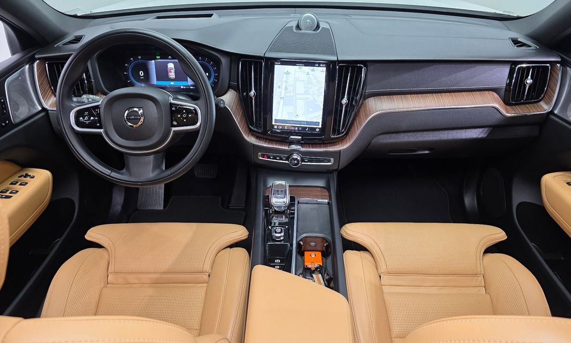 Volvo XC60 2022