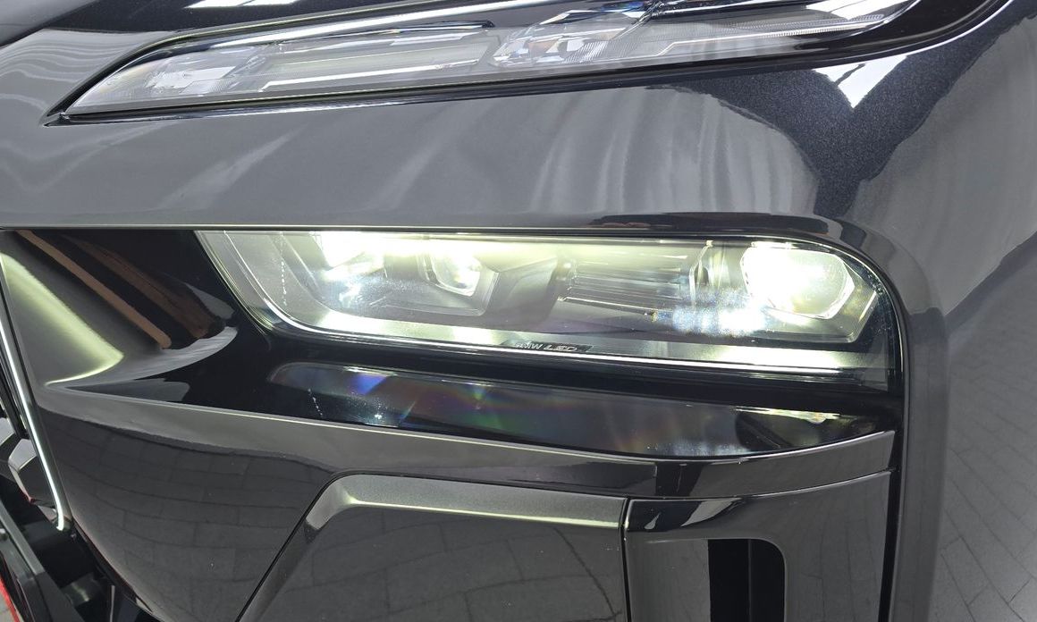 BMW 7-Series 2025