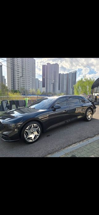 Genesis G90 2023
