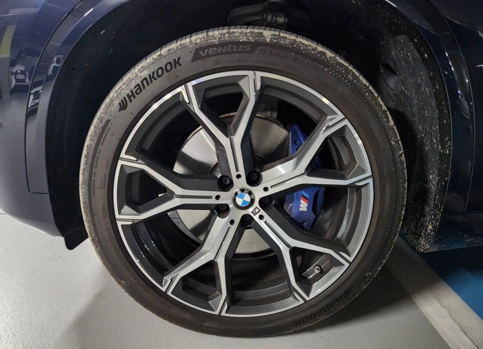 BMW X5 2023