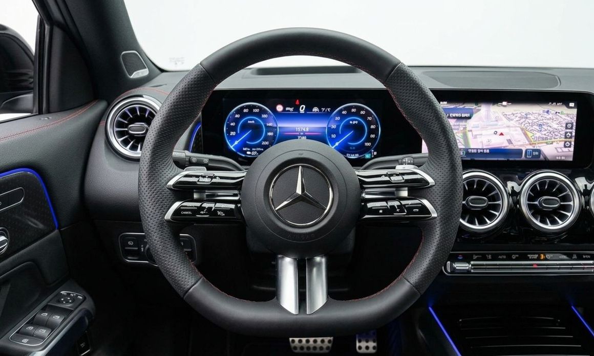 Mercedes-Benz EQB 2026