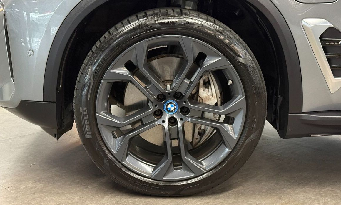 BMW X5 2024