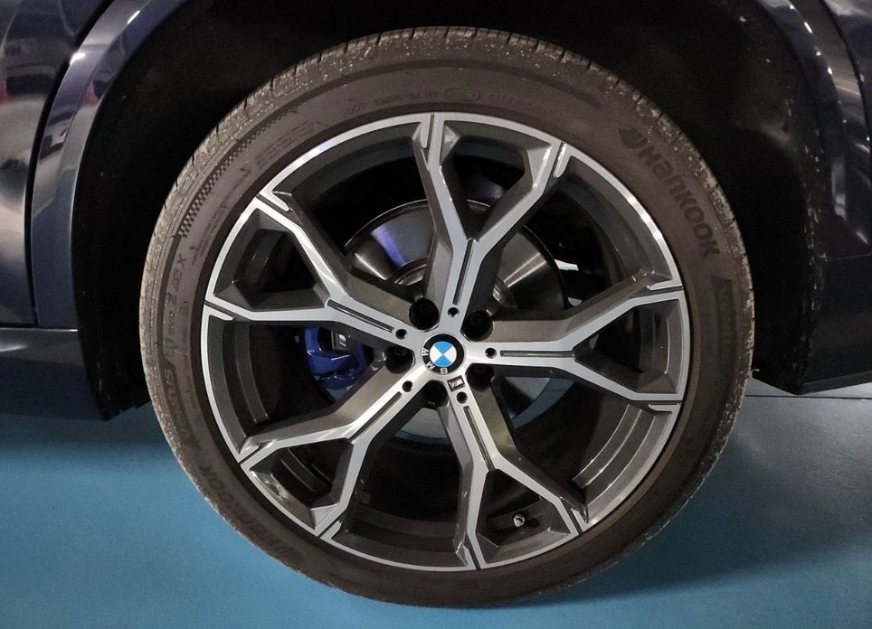 BMW X5 2023