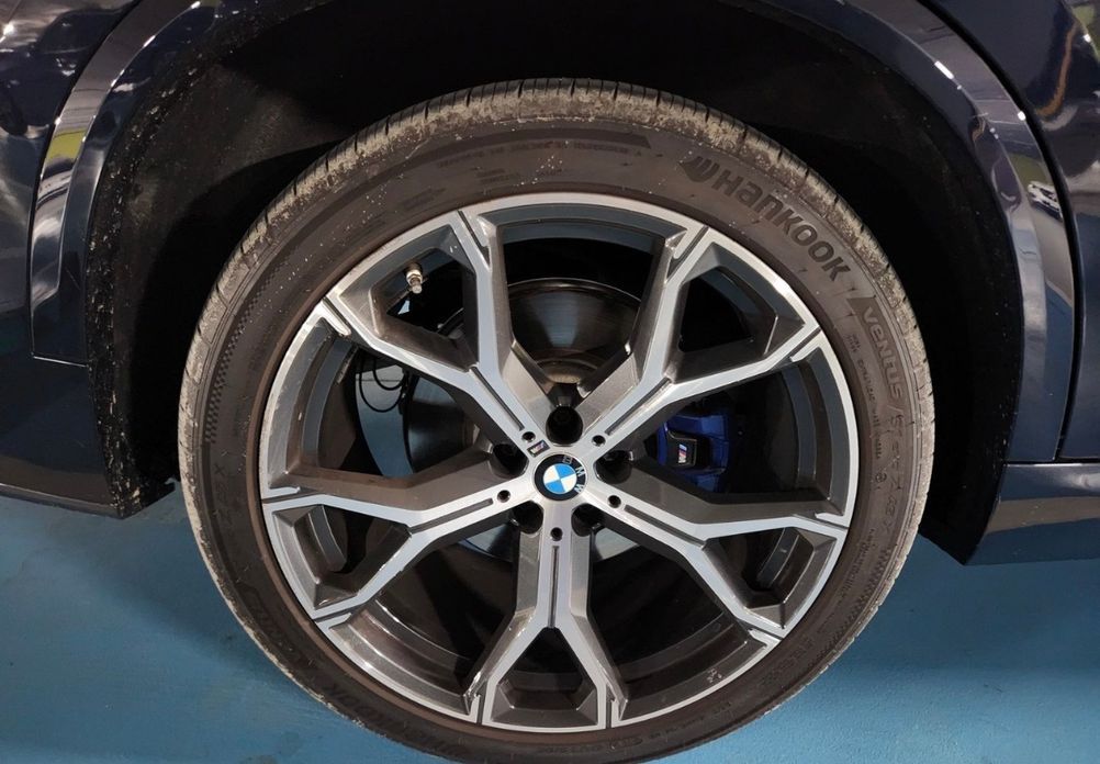 BMW X5 2023