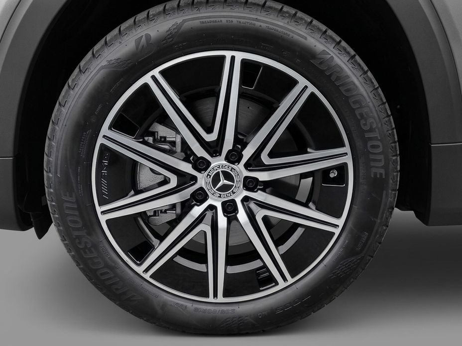 Mercedes-Benz EQB 2026