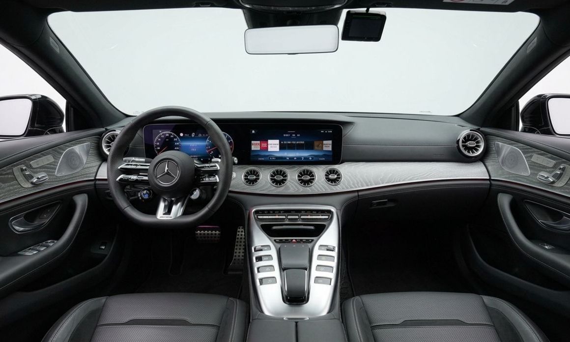 Mercedes-Benz AMG GT 2025