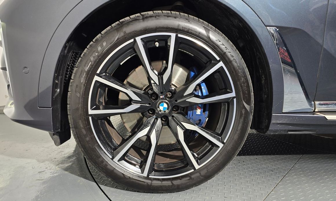 BMW X7 2022