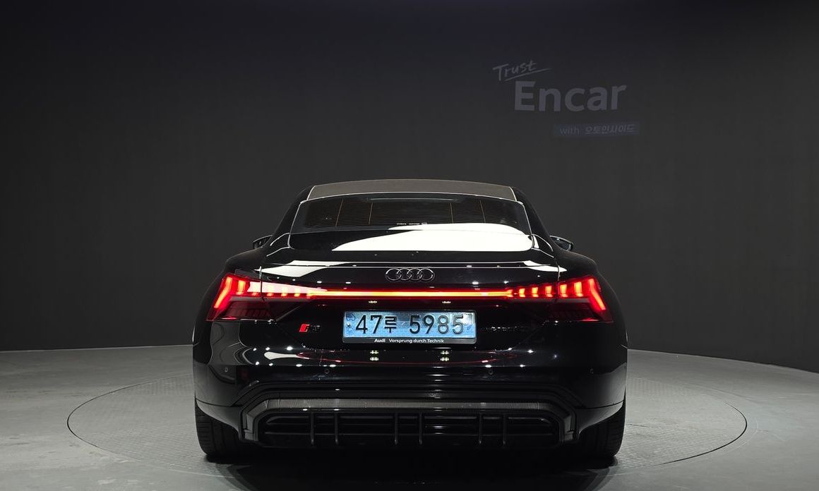 Audi RS e-tron GT 2022