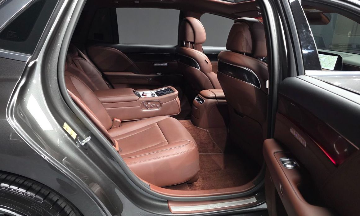 Genesis G90 2023