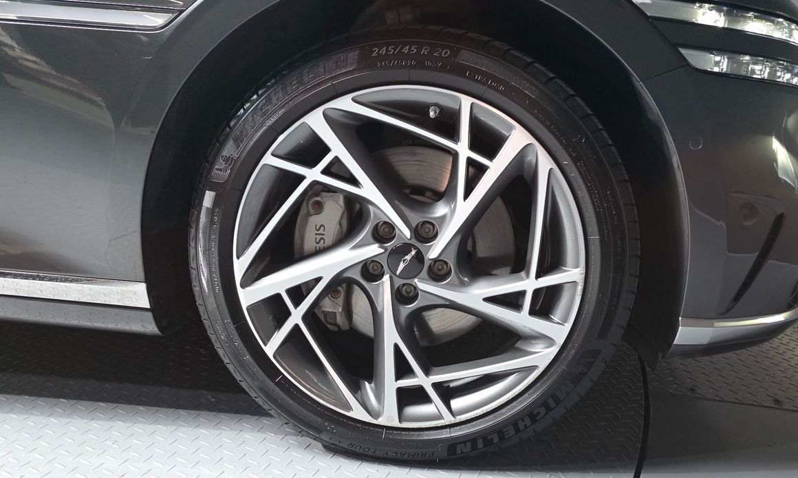 Genesis G90 2023