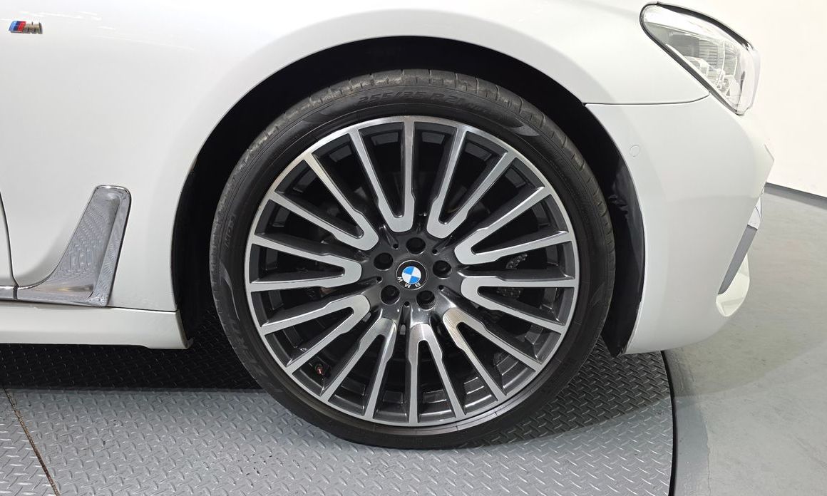 BMW 7-Series 2018