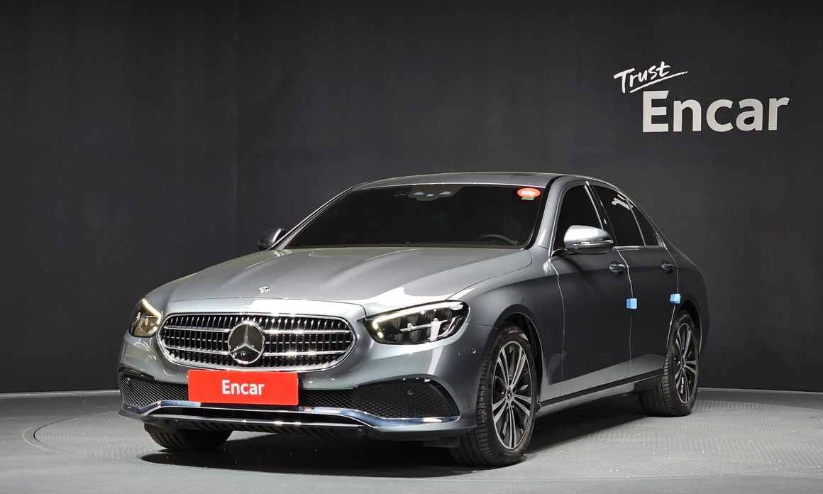 Mercedes-Benz E-Class 2021