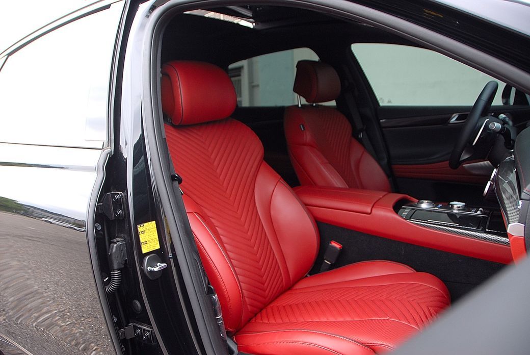 Genesis G80 2023