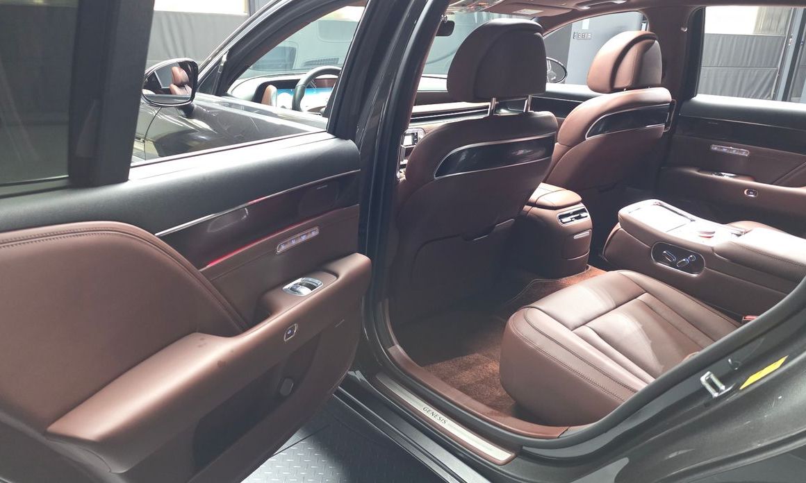 Genesis G90 2023