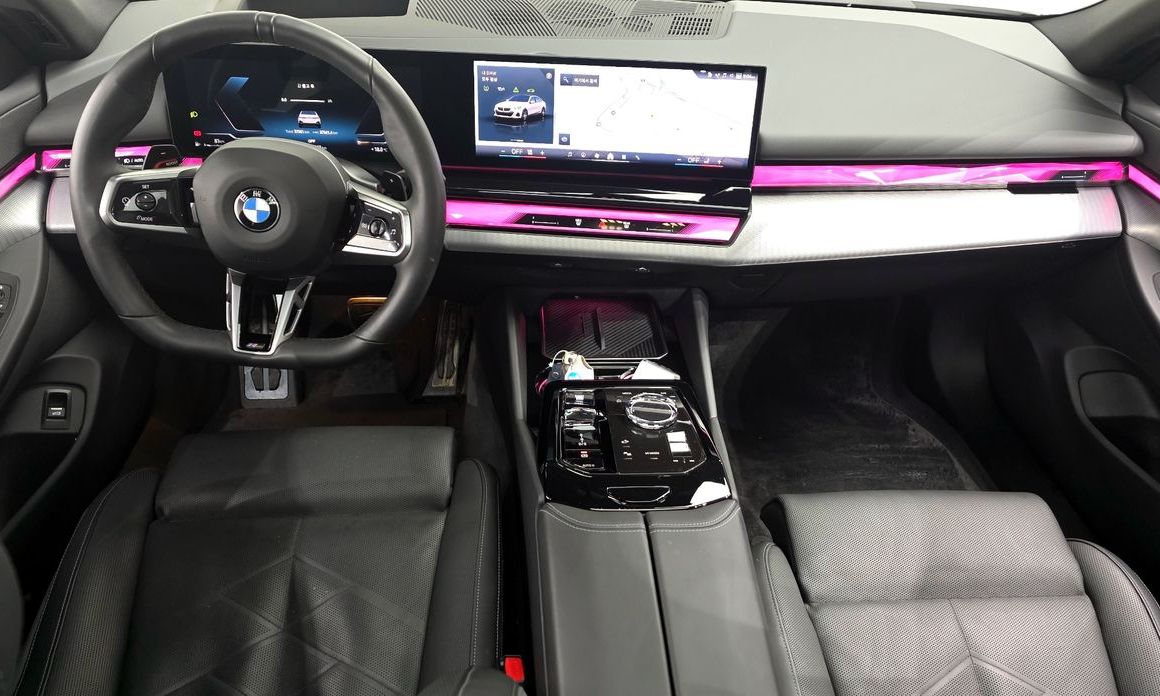 BMW 5-Series 2024