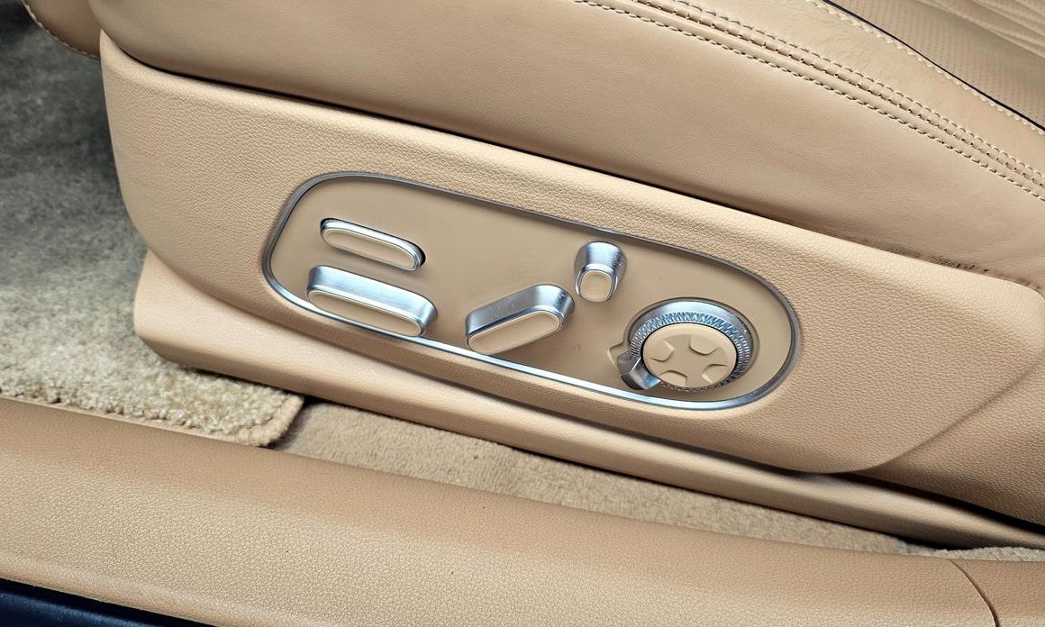 Genesis G90 2025