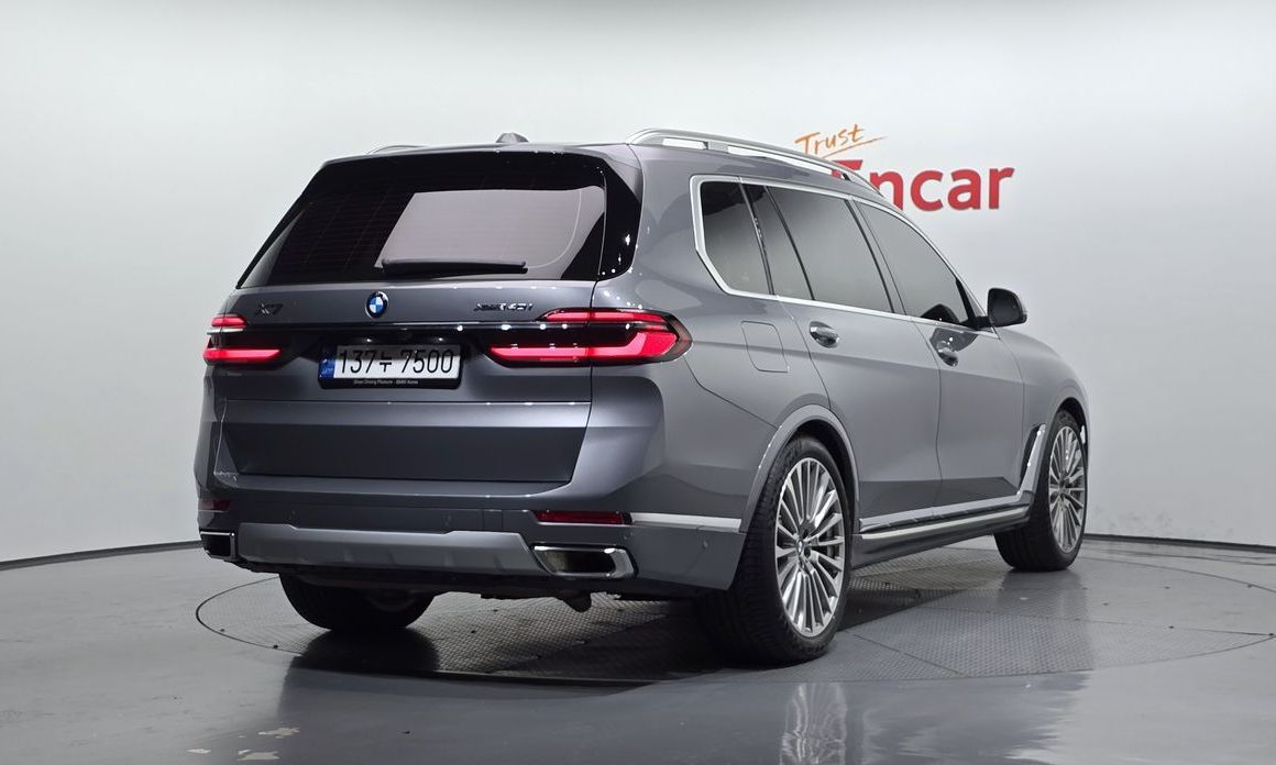 BMW X7 2023
