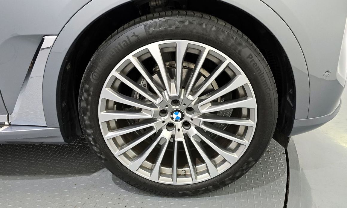 BMW X7 2023